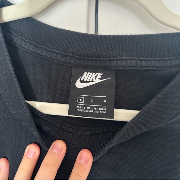 Nike Swoosh T-Shirt - Picture 9 of 9